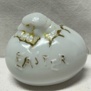White and Gold Easter Egg Decor